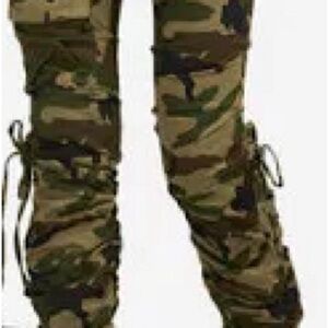 Smoke and rise size 38 good still.